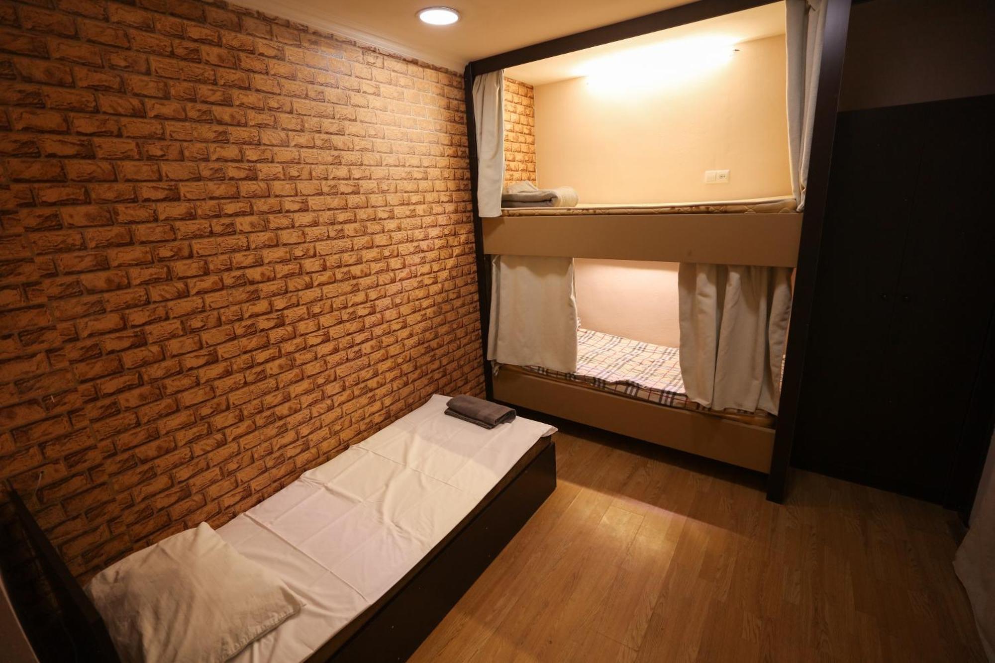 Hotel U Ashota Erevan Esterno foto