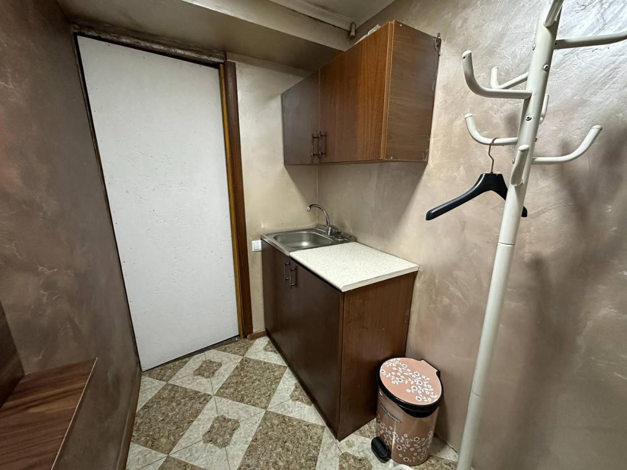 Hotel U Ashota Erevan Esterno foto