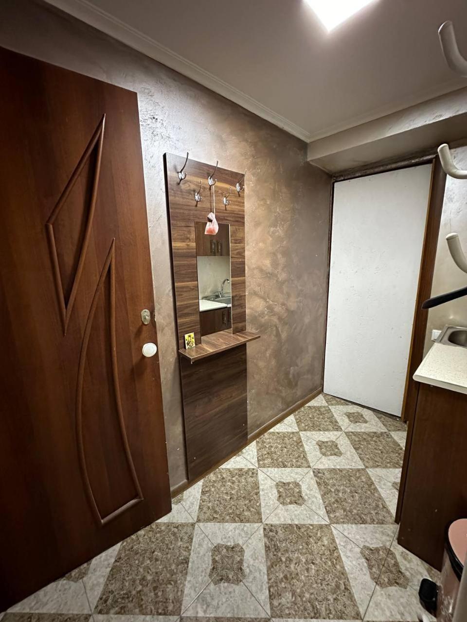 Hotel U Ashota Erevan Esterno foto