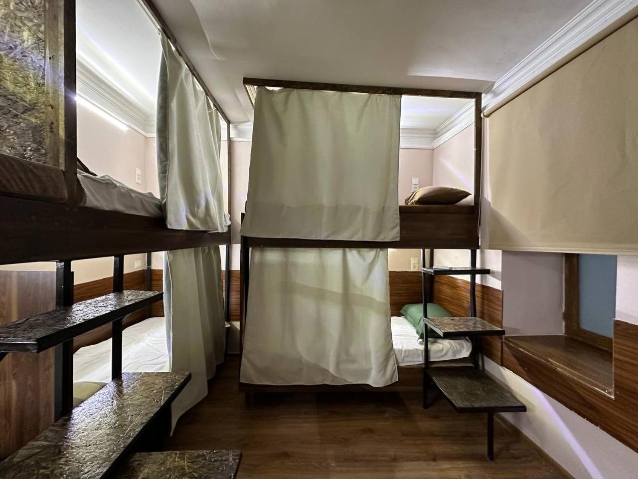 Hotel U Ashota Erevan Esterno foto