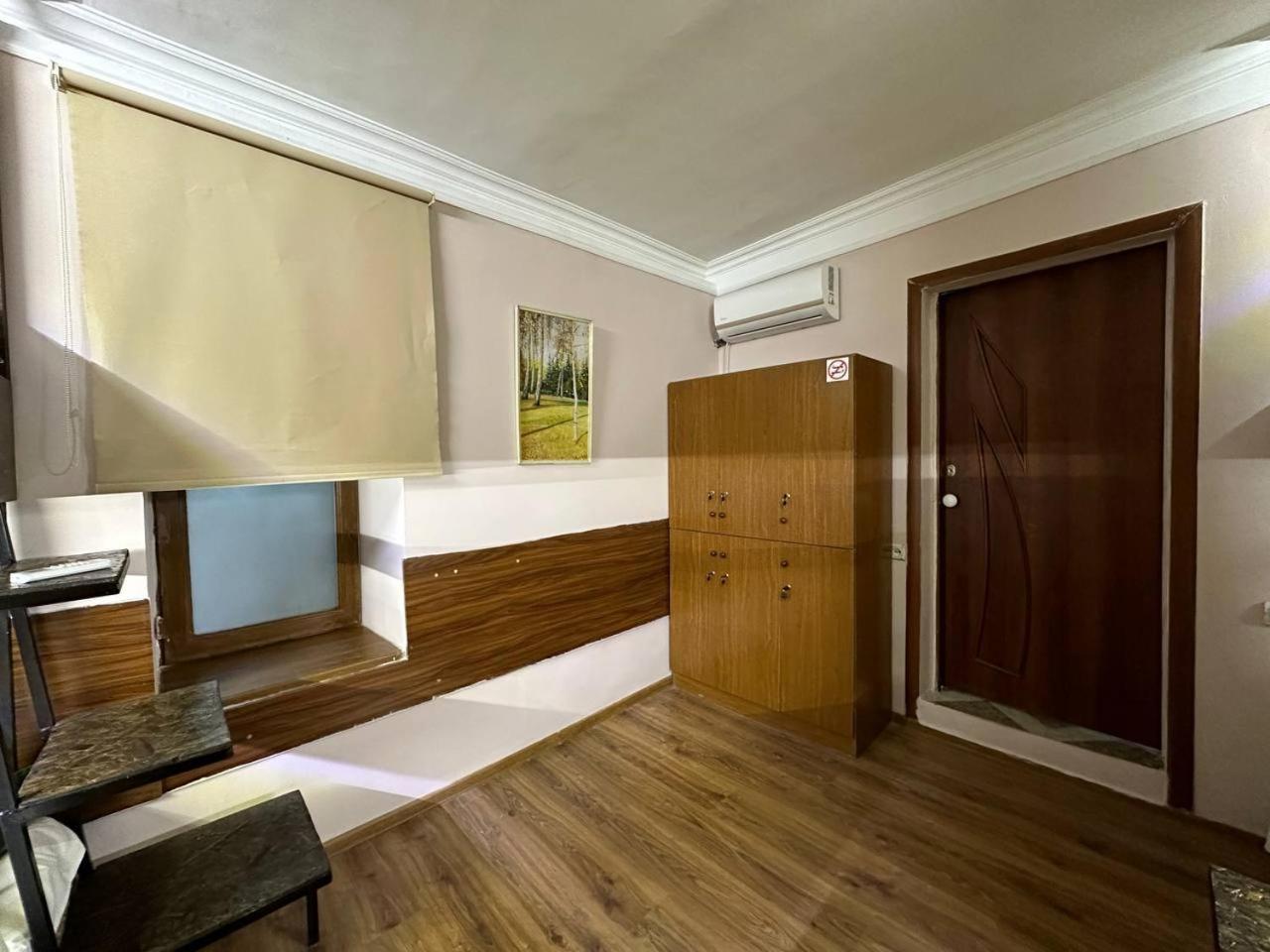 Hotel U Ashota Erevan Esterno foto